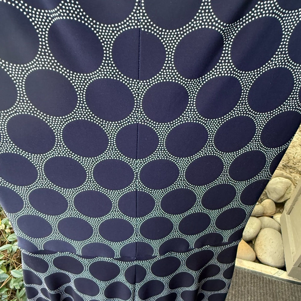 Lauren Ralph Lauren Navy Circle Pattern Dress
#RalphLauren
#Navy
#Dress - Picture 5 of 11